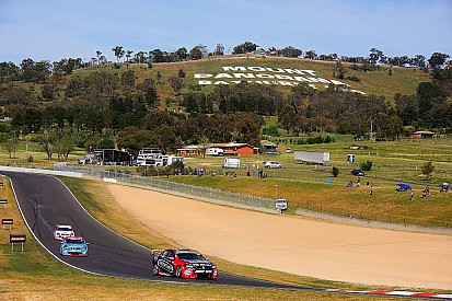 Coulthard breaks Bathurst record to go fastest