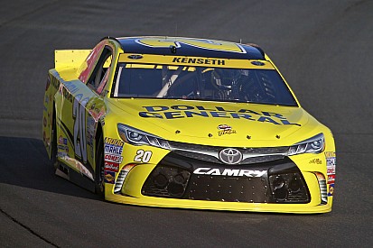 Kenseth larga na pole para etapa de Charlotte