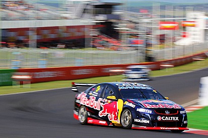 Whincup breaks into the ‘fours’ as records tumble at Bathurst