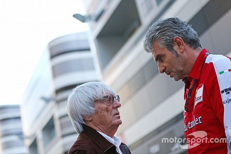 Brundle - Le job de Mercedes et Ferrari n'est pas de donner leurs armes à Red Bull