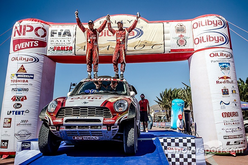 Ganadores #300 Mini: Nasser Al-Attiyah y Matthieu Baumel celebran