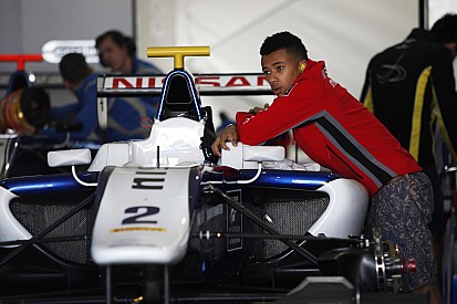 Ocon super a Sochi, pole in Gara 1