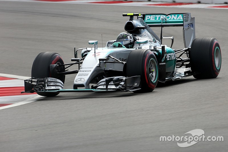 Rosberg - Je réfléchirai ce soir au premier virage