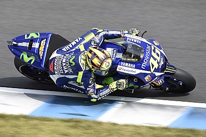 Rossi admits he was “lucky” to pick up Lorenzo’s tow