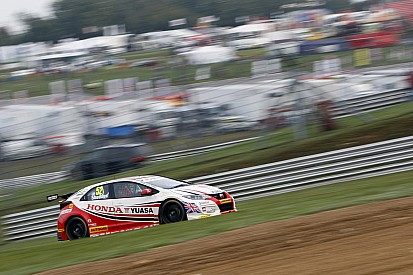 Brands Hatch BTCC: Shedden battles to title as Plato wins