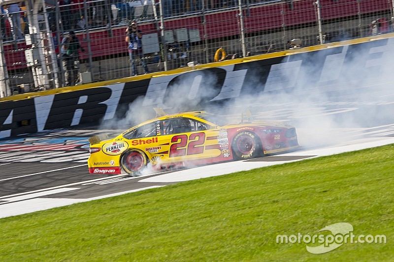 Logano gagne son ticket pour le "top huit"