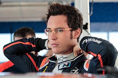 Neuville demoted by Hyundai to "rebuild confidence"