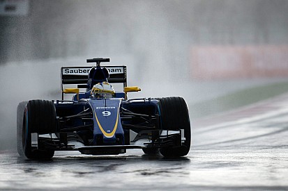 Lauda ne mâche pas ses mots contre Sauber