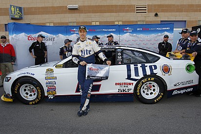 Pole pour Keselowski mais avantage à Edwards