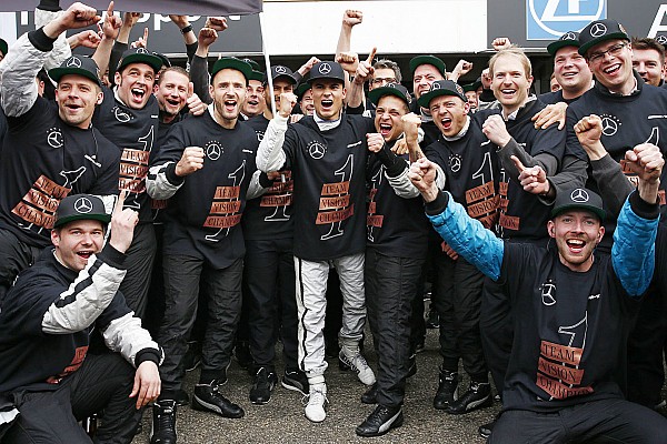 Mercedes feiert Pascal Wehrlein: „Verdienter DTM-Champion“