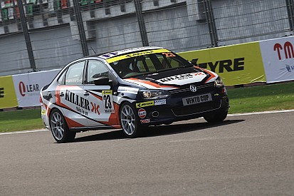 Singh extends his lead with a win in the second Vento race