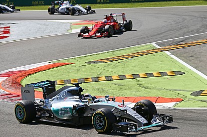 F1 plans 'live' tyre pressure policing in 2016