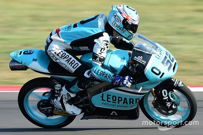 Sepang, Libere 1: Kent si mette subito davanti