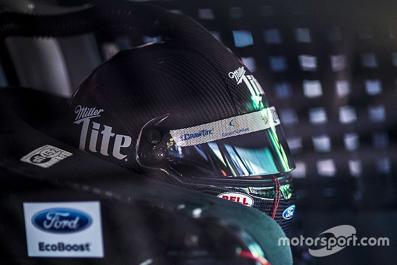 Brad Keselowski consigue el mejor tiempo en la práctica en Talladega