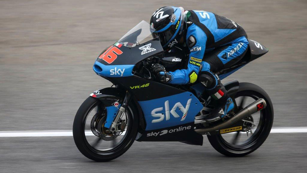 Romano Fenati in seconda fila a Sepang