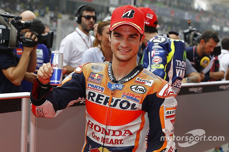 Pedrosa logra la pole y Rossi supera a Lorenzo