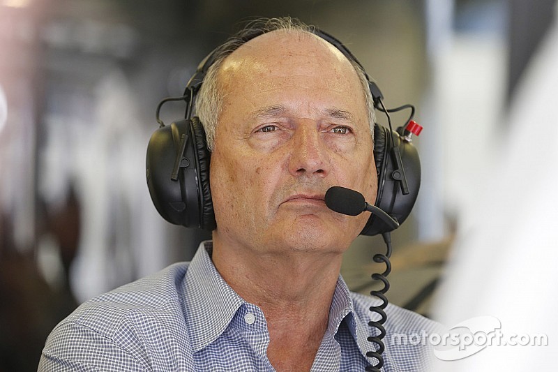 Ecclestone - Dennis empêche Honda de fournir Red Bull