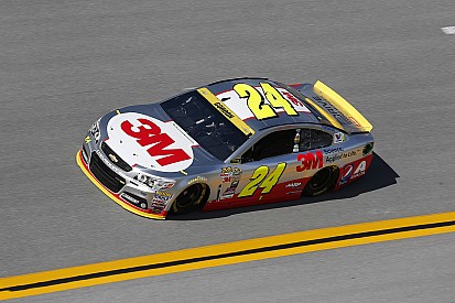 Jeff Gordon takes pole position at Talladega