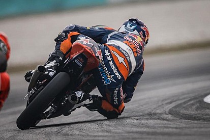 Oliveira vence segunda seguida e leva decisão para Valência