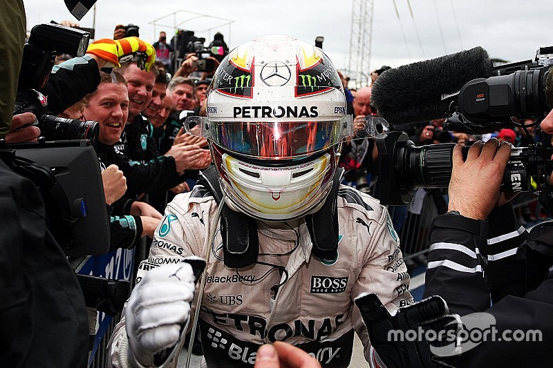 Photos - Lewis Hamilton, un troisième titre au pays des yankees!