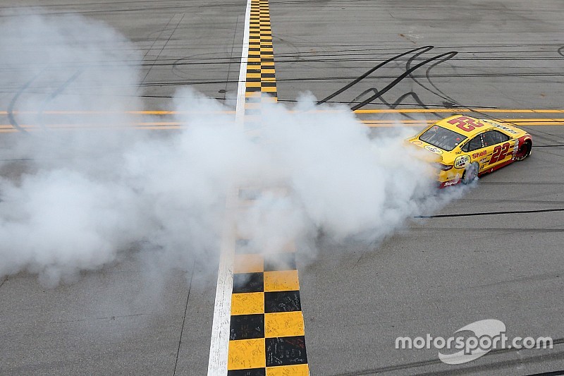 NASCAR-Chase 2015: Gewinner und Verlierer der Contender-Round