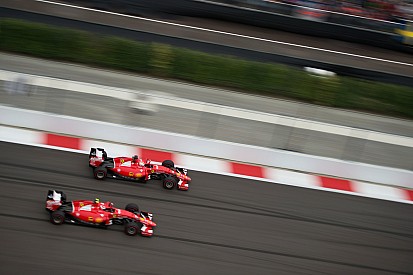 Veto de Ferrari obliga a FIA a impulsar un motor estándar