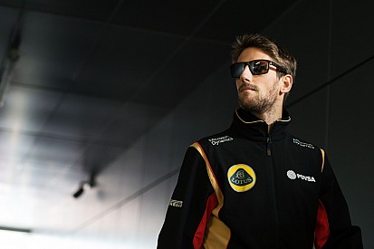 Grosjean hails overachieving Lotus team