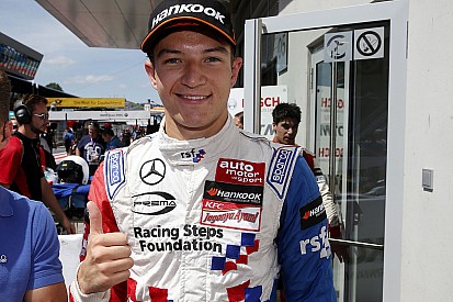 Abu Dhabi MRF Challenge: Dennis leads first practice