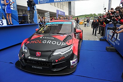 Buriram, Test: Michelisz e Lapierre precedono Loeb