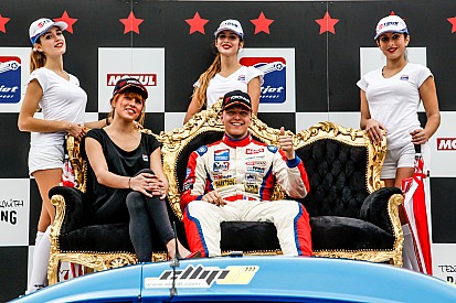 Championnat de France de Supertourisme - Yann Ehrlacher sans partage