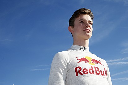 Red Bull junior Ilott headlines entry list for F3.5 Aragon test