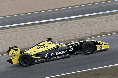 Rookies Barnicoat and Isaakyan lead on Day 1 of Aragon test