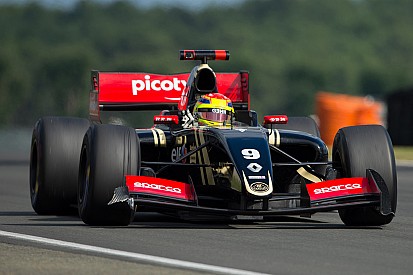 Lotus completes winning 2015 season