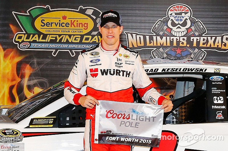 Keselowski se lleva la pole para Texas