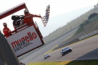 Mugello, Gara 2 Pirelli: "Babalus" concede un gran bis