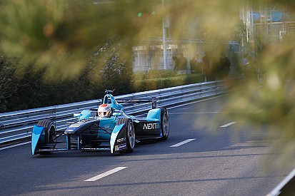 Nelson Piquet Jr. win the FanBoost vote and finish in eight at Putrajaya
