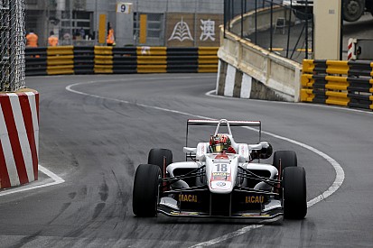 Kanamaru in for Russell in Carlin's Macau line-up