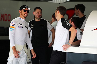 Button: "Ferrari, che recupero! Facciamo come loro"
