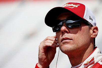 Subtle differences define Kevin Harvick's 2015 run toward a championship