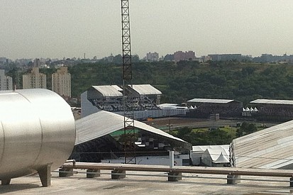 Chuva causa estragos e camarote da Globo não é recuperado