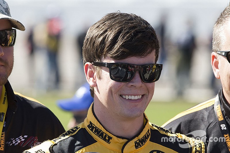 Truck-Titel 2015: Vorteil Erik Jones