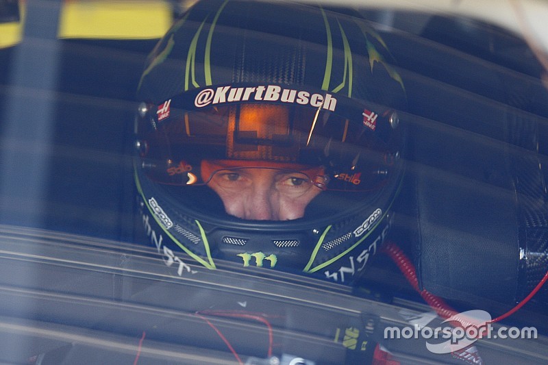Kurt Busch fastest in Phoenix Happy Hour
