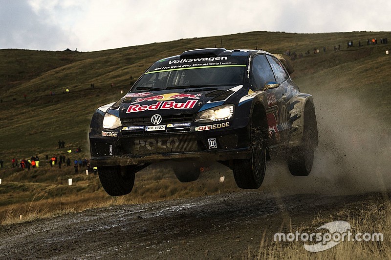 Galles, PS17: bis di Latvala sotto al diluvio