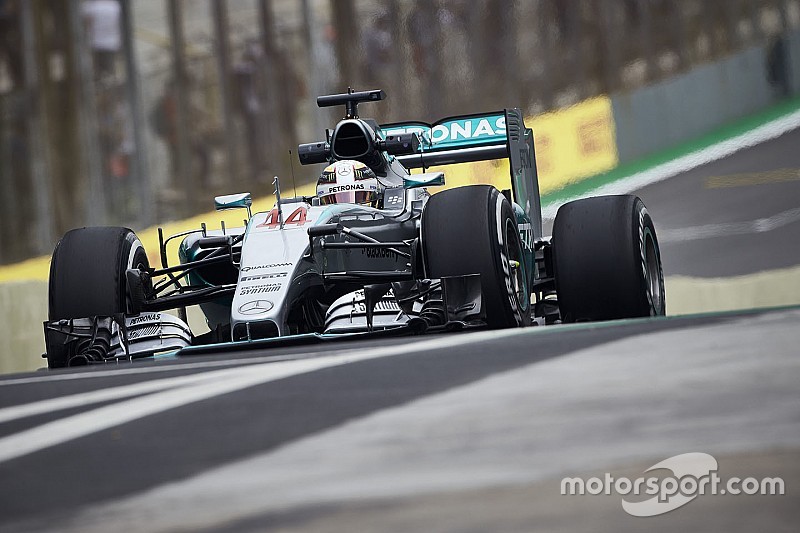 Hamilton: "Impossibile superare su questa pista"