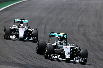 La Mercedes W06 Hybrid supera la McLaren MP4/4