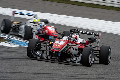 Macau, Qualifiche 1: Rosenqvist in pole provvisoria