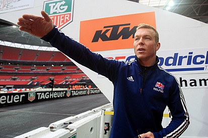 Hoy to replace injured Lorenzo in Race of Champions
