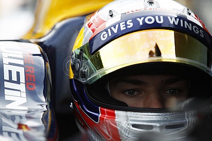 Em duelo apertado, Pierre Gasly assegura pole no Bahrein