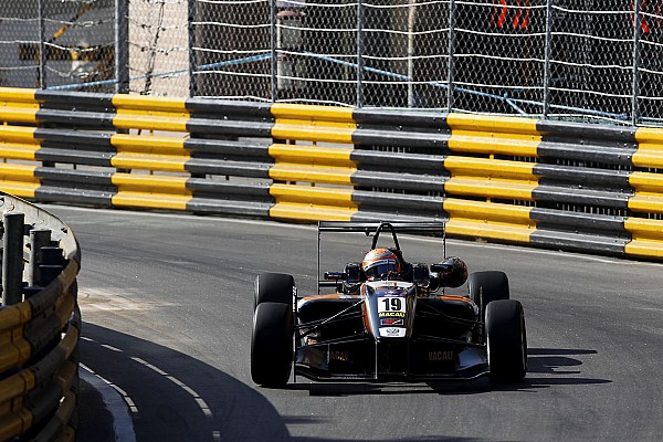 Macau GP: Pommer sets new practice benchmark 