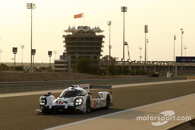 #17 Porsche Team Porsche 919 Hybrid: Timo Bernhard, Mark Webber, Brendon Hartley